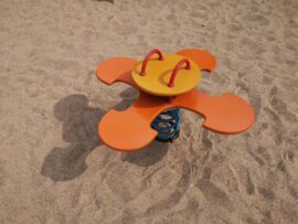 Spielplatz mit Sonnensegel in Duisburg