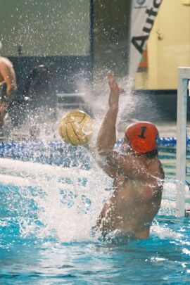 Torwart Parade Stefan Popovic DSV98 SV Weiden Wasserball DWL Herren